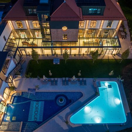 Bordur Wellness Hotel Superior Es Szonyegmuzeum Békésszentandrás Εξωτερικό φωτογραφία