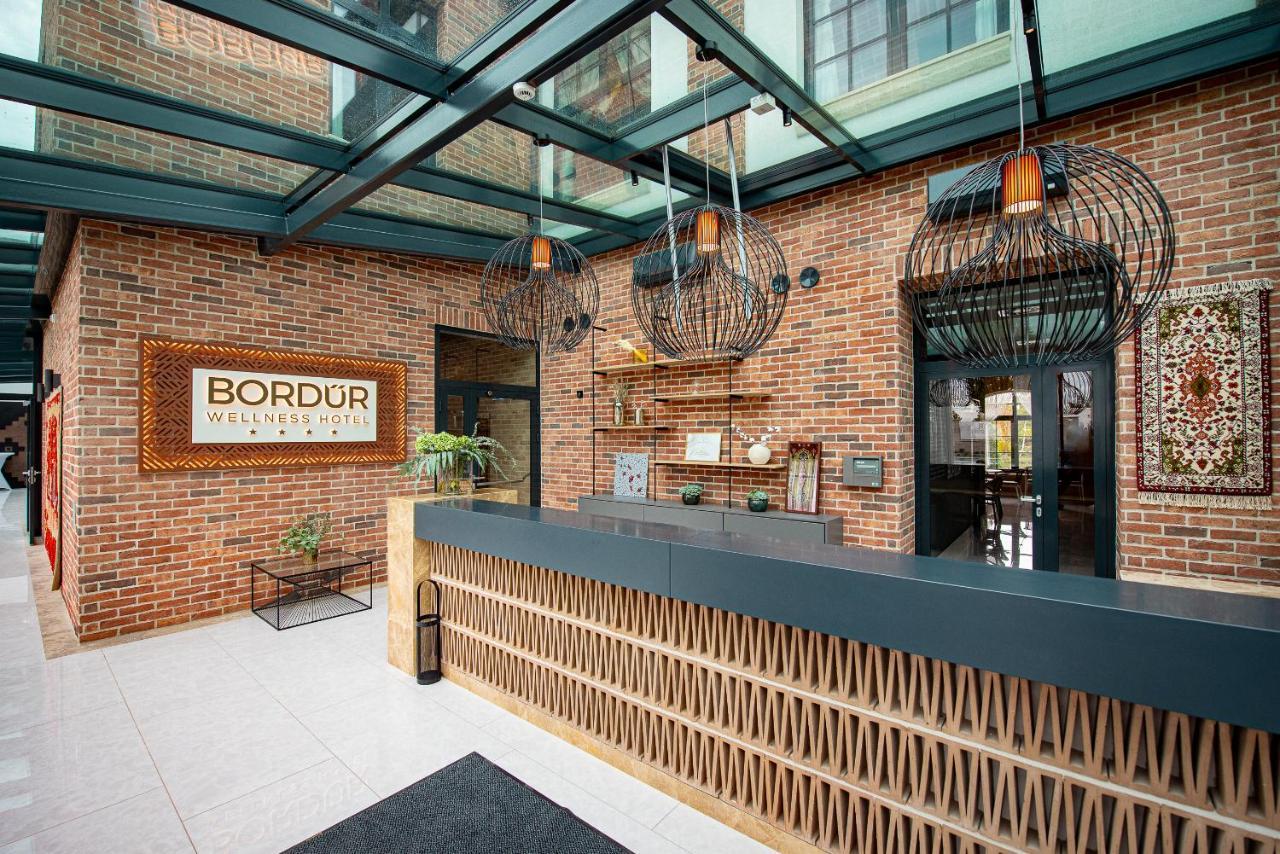 Bordur Wellness Hotel Superior Es Szonyegmuzeum Békésszentandrás Εξωτερικό φωτογραφία