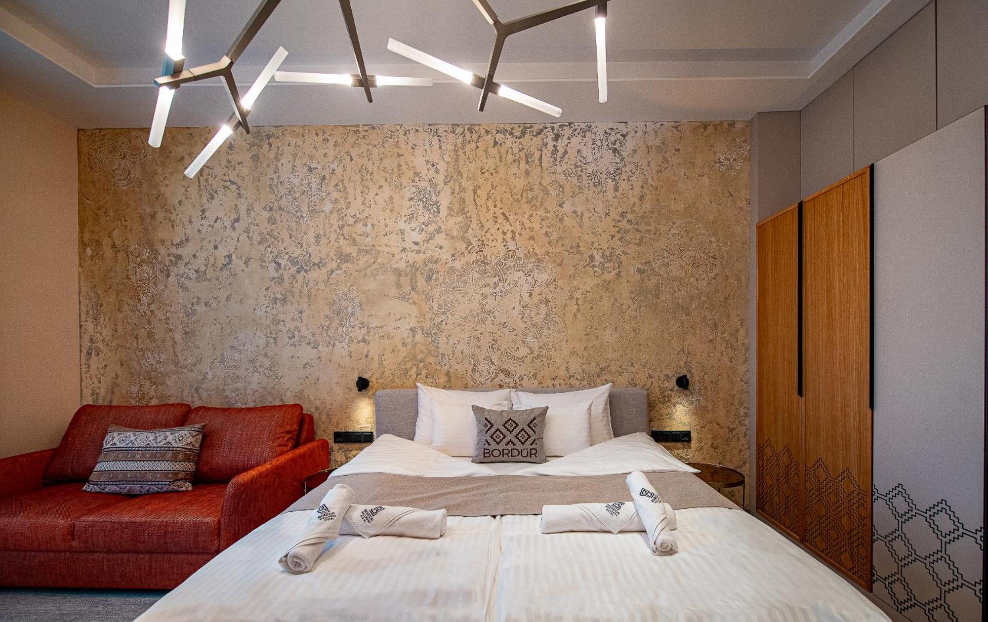 Bordur Wellness Hotel Superior Es Szonyegmuzeum Békésszentandrás Εξωτερικό φωτογραφία